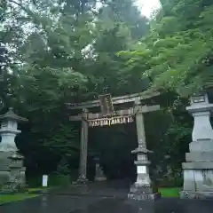 志波彦神社・鹽竈神社の鳥居