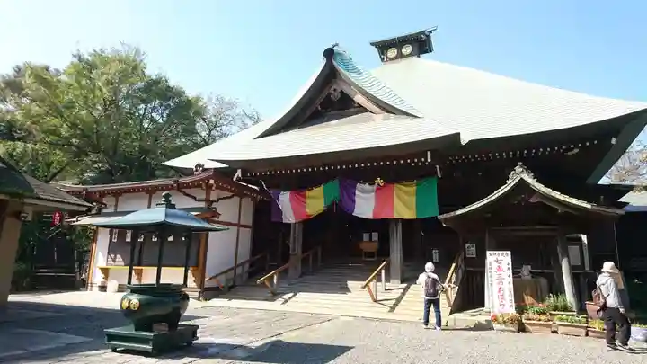 弘明寺の本殿・本堂