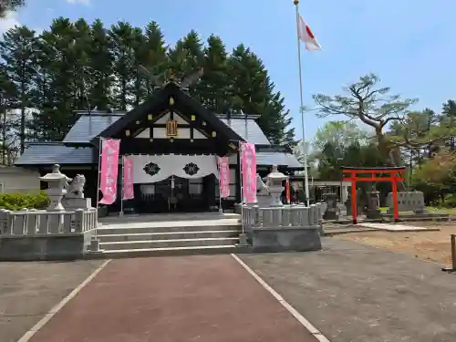 厚真神社の{uncategorized: "未分類", other: "その他", undefined: "問題あり", building: "その他建物", grave: "お墓", sacred_gate: "鳥居", guardian: "狛犬", statue: "像", buddha: "仏像", history: "歴史", nature: "自然", garden: "庭園", animal: "動物", pagoda: "塔", temizu: "手水舎", mountain_gate: "山門・神門", sanctuary: "本殿・本堂", subordinate: "末社・摂社", art: "芸術", scenery: "景色", jizo: "地蔵", ema: "絵馬", goshuin: "御朱印", omikuji: "おみくじ", items: "授与品その他", amulet: "お守り", goshuincho: "御朱印帳", eats: "食事", festival: "お祭り", votive_dance: "神楽", shichigosan: "七五三参", wedding: "結婚式", experience: "体験その他", initially: "初詣", around: "周辺", anti_infection: "感染症対策"}