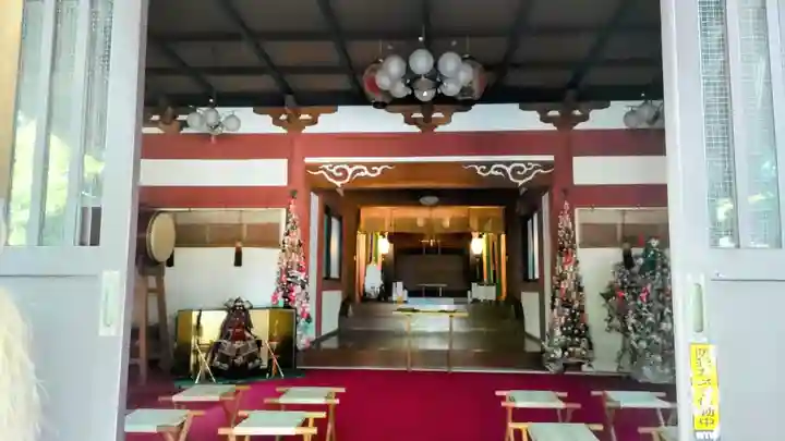 山中諏訪神社(山梨県)