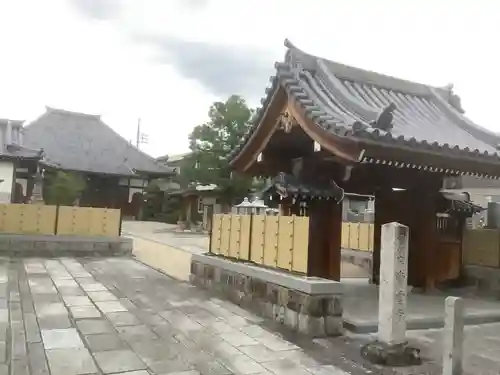 常雲寺の山門