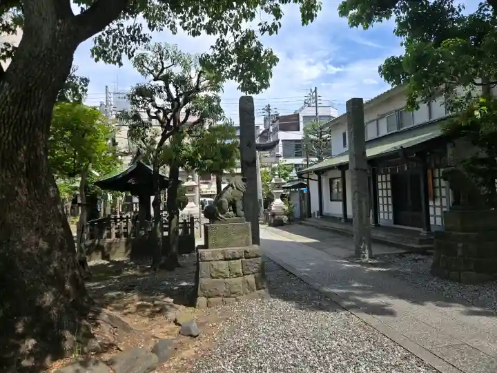 橘樹神社の{uncategorized: "未分類", other: "その他", undefined: "問題あり", building: "その他建物", grave: "お墓", sacred_gate: "鳥居", guardian: "狛犬", statue: "像", buddha: "仏像", history: "歴史", nature: "自然", garden: "庭園", animal: "動物", pagoda: "塔", temizu: "手水舎", mountain_gate: "山門・神門", sanctuary: "本殿・本堂", subordinate: "末社・摂社", art: "芸術", scenery: "景色", jizo: "地蔵", ema: "絵馬", goshuin: "御朱印", omikuji: "おみくじ", items: "授与品その他", amulet: "お守り", goshuincho: "御朱印帳", eats: "食事", festival: "お祭り", votive_dance: "神楽", shichigosan: "七五三参", wedding: "結婚式", experience: "体験その他", initially: "初詣", around: "周辺", anti_infection: "感染症対策"}
