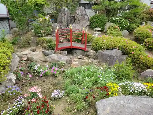 大鏑神社の庭園