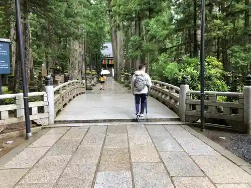 高野山金剛峯寺奥の院(和歌山県)