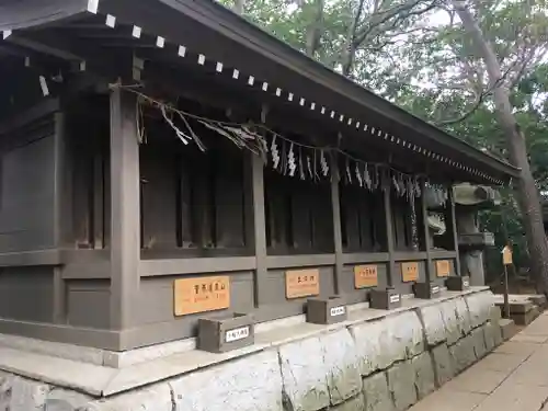 検見川神社の末社