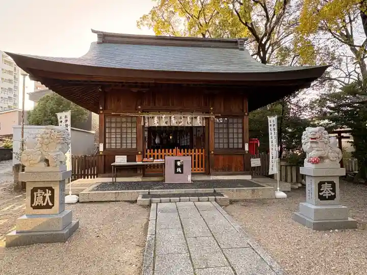 神明社(藤成神明社)の{uncategorized: "未分類", other: "その他", undefined: "問題あり", building: "その他建物", grave: "お墓", sacred_gate: "鳥居", guardian: "狛犬", statue: "像", buddha: "仏像", history: "歴史", nature: "自然", garden: "庭園", animal: "動物", pagoda: "塔", temizu: "手水舎", mountain_gate: "山門・神門", sanctuary: "本殿・本堂", subordinate: "末社・摂社", art: "芸術", scenery: "景色", jizo: "地蔵", ema: "絵馬", goshuin: "御朱印", omikuji: "おみくじ", items: "授与品その他", amulet: "お守り", goshuincho: "御朱印帳", eats: "食事", festival: "お祭り", votive_dance: "神楽", shichigosan: "七五三参", wedding: "結婚式", experience: "体験その他", initially: "初詣", around: "周辺", anti_infection: "感染症対策"}