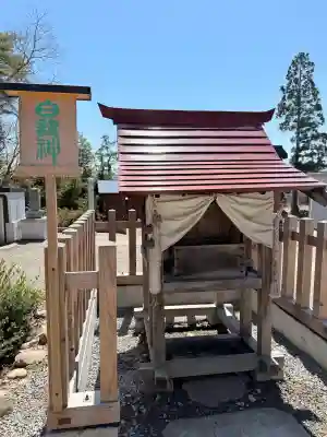 奥富士出雲神社の{uncategorized: "未分類", other: "その他", undefined: "問題あり", building: "その他建物", grave: "お墓", sacred_gate: "鳥居", guardian: "狛犬", statue: "像", buddha: "仏像", history: "歴史", nature: "自然", garden: "庭園", animal: "動物", pagoda: "塔", temizu: "手水舎", mountain_gate: "山門・神門", sanctuary: "本殿・本堂", subordinate: "末社・摂社", art: "芸術", scenery: "景色", jizo: "地蔵", ema: "絵馬", goshuin: "御朱印", omikuji: "おみくじ", items: "授与品その他", amulet: "お守り", goshuincho: "御朱印帳", eats: "食事", festival: "お祭り", votive_dance: "神楽", shichigosan: "七五三参", wedding: "結婚式", experience: "体験その他", initially: "初詣", around: "周辺", anti_infection: "感染症対策"}