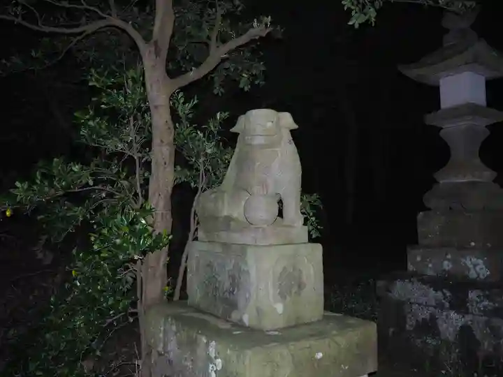神明社の狛犬