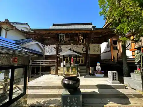 善楽寺の本殿・本堂