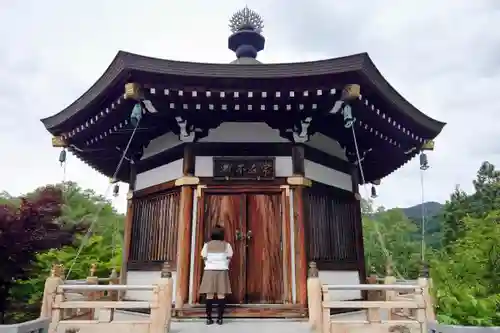 明光寺の本殿・本堂