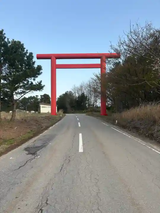 高山稲荷神社の{uncategorized: "未分類", other: "その他", undefined: "問題あり", building: "その他建物", grave: "お墓", sacred_gate: "鳥居", guardian: "狛犬", statue: "像", buddha: "仏像", history: "歴史", nature: "自然", garden: "庭園", animal: "動物", pagoda: "塔", temizu: "手水舎", mountain_gate: "山門・神門", sanctuary: "本殿・本堂", subordinate: "末社・摂社", art: "芸術", scenery: "景色", jizo: "地蔵", ema: "絵馬", goshuin: "御朱印", omikuji: "おみくじ", items: "授与品その他", amulet: "お守り", goshuincho: "御朱印帳", eats: "食事", festival: "お祭り", votive_dance: "神楽", shichigosan: "七五三参", wedding: "結婚式", experience: "体験その他", initially: "初詣", around: "周辺", anti_infection: "感染症対策"}