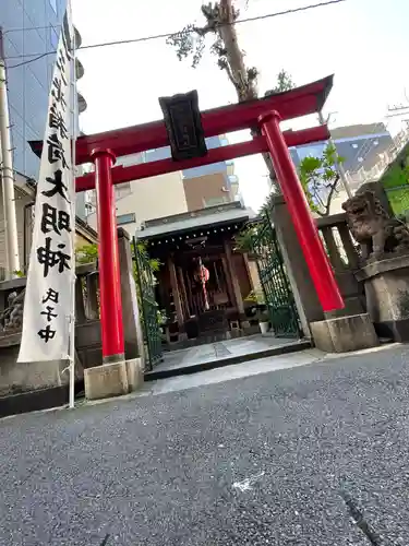 三光稲荷神社の鳥居