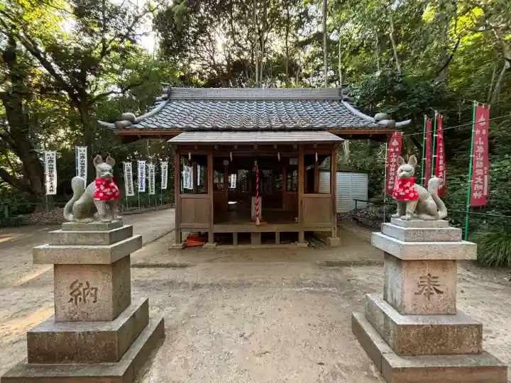 小牧山稲荷神社の{uncategorized: "未分類", other: "その他", undefined: "問題あり", building: "その他建物", grave: "お墓", sacred_gate: "鳥居", guardian: "狛犬", statue: "像", buddha: "仏像", history: "歴史", nature: "自然", garden: "庭園", animal: "動物", pagoda: "塔", temizu: "手水舎", mountain_gate: "山門・神門", sanctuary: "本殿・本堂", subordinate: "末社・摂社", art: "芸術", scenery: "景色", jizo: "地蔵", ema: "絵馬", goshuin: "御朱印", omikuji: "おみくじ", items: "授与品その他", amulet: "お守り", goshuincho: "御朱印帳", eats: "食事", festival: "お祭り", votive_dance: "神楽", shichigosan: "七五三参", wedding: "結婚式", experience: "体験その他", initially: "初詣", around: "周辺", anti_infection: "感染症対策"}