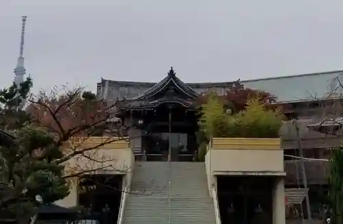 燈明寺の本殿・本堂