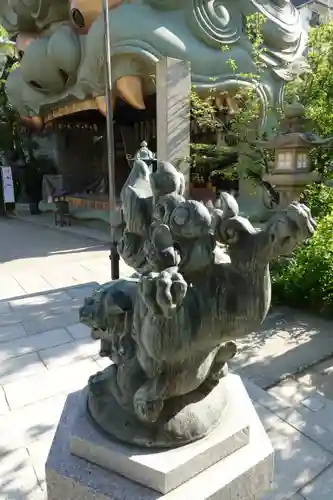 難波八阪神社の狛犬