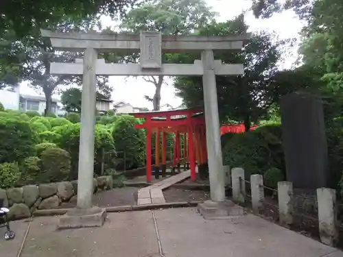 根津神社の鳥居