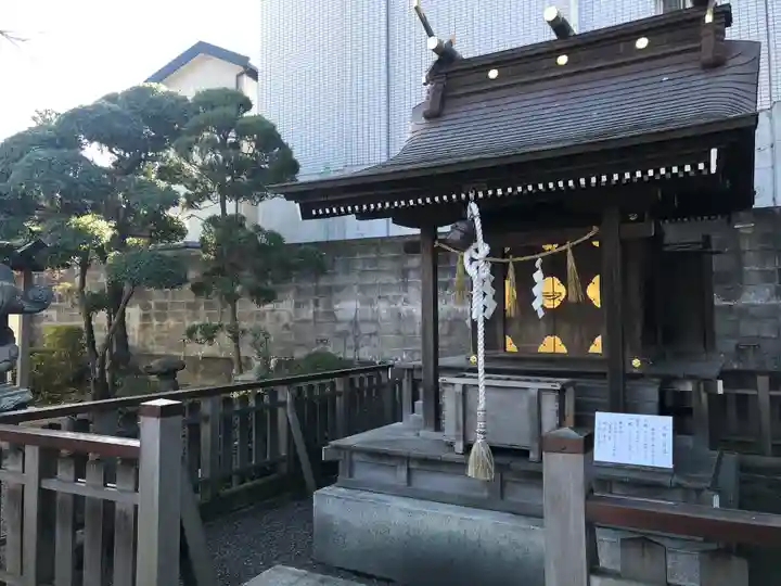 御釜神社の本殿・本堂