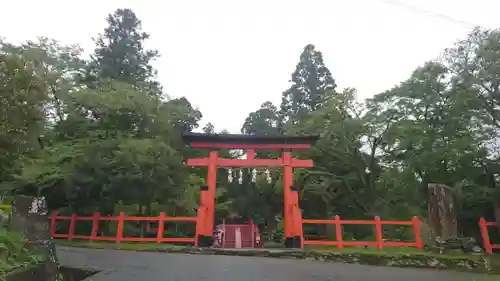 丹生都比売神社の鳥居