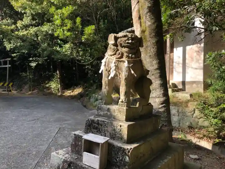 宇佐八幡神社の狛犬