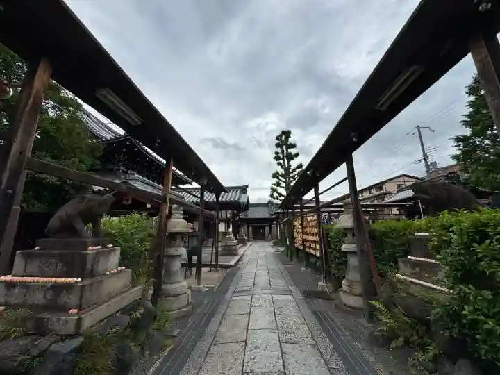 摩利支天堂 禅居庵の{uncategorized: "未分類", other: "その他", undefined: "問題あり", building: "その他建物", grave: "お墓", sacred_gate: "鳥居", guardian: "狛犬", statue: "像", buddha: "仏像", history: "歴史", nature: "自然", garden: "庭園", animal: "動物", pagoda: "塔", temizu: "手水舎", mountain_gate: "山門・神門", sanctuary: "本殿・本堂", subordinate: "末社・摂社", art: "芸術", scenery: "景色", jizo: "地蔵", ema: "絵馬", goshuin: "御朱印", omikuji: "おみくじ", items: "授与品その他", amulet: "お守り", goshuincho: "御朱印帳", eats: "食事", festival: "お祭り", votive_dance: "神楽", shichigosan: "七五三参", wedding: "結婚式", experience: "体験その他", initially: "初詣", around: "周辺", anti_infection: "感染症対策"}