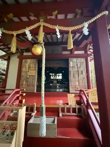 飛瀧神社（熊野那智大社別宮）の{uncategorized: "未分類", other: "その他", undefined: "問題あり", building: "その他建物", grave: "お墓", sacred_gate: "鳥居", guardian: "狛犬", statue: "像", buddha: "仏像", history: "歴史", nature: "自然", garden: "庭園", animal: "動物", pagoda: "塔", temizu: "手水舎", mountain_gate: "山門・神門", sanctuary: "本殿・本堂", subordinate: "末社・摂社", art: "芸術", scenery: "景色", jizo: "地蔵", ema: "絵馬", goshuin: "御朱印", omikuji: "おみくじ", items: "授与品その他", amulet: "お守り", goshuincho: "御朱印帳", eats: "食事", festival: "お祭り", votive_dance: "神楽", shichigosan: "七五三参", wedding: "結婚式", experience: "体験その他", initially: "初詣", around: "周辺", anti_infection: "感染症対策"}