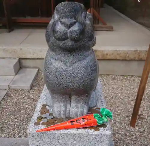 三輪神社の狛犬