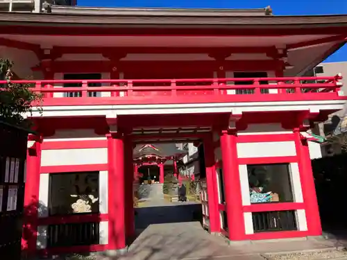 成子天神社の山門