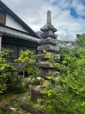 香雪院の{uncategorized: "未分類", other: "その他", undefined: "問題あり", building: "その他建物", grave: "お墓", sacred_gate: "鳥居", guardian: "狛犬", statue: "像", buddha: "仏像", history: "歴史", nature: "自然", garden: "庭園", animal: "動物", pagoda: "塔", temizu: "手水舎", mountain_gate: "山門・神門", sanctuary: "本殿・本堂", subordinate: "末社・摂社", art: "芸術", scenery: "景色", jizo: "地蔵", ema: "絵馬", goshuin: "御朱印", omikuji: "おみくじ", items: "授与品その他", amulet: "お守り", goshuincho: "御朱印帳", eats: "食事", festival: "お祭り", votive_dance: "神楽", shichigosan: "七五三参", wedding: "結婚式", experience: "体験その他", initially: "初詣", around: "周辺", anti_infection: "感染症対策"}