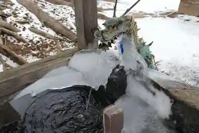 多田野本神社の手水舎