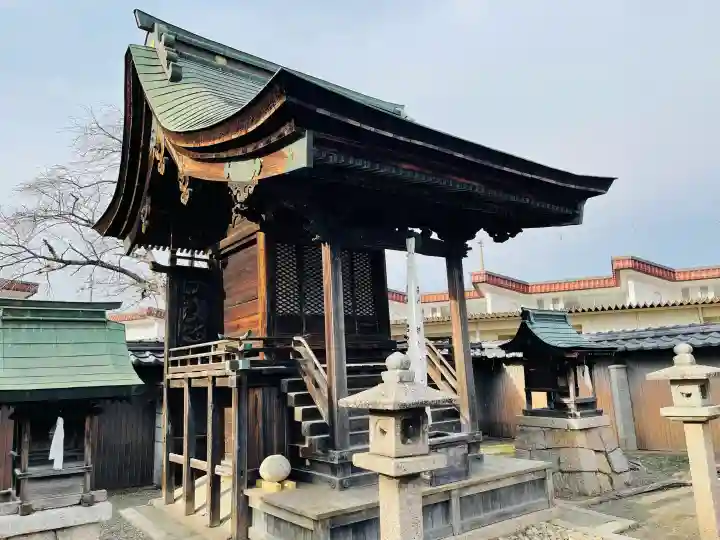 八坂神社の{uncategorized: "未分類", other: "その他", undefined: "問題あり", building: "その他建物", grave: "お墓", sacred_gate: "鳥居", guardian: "狛犬", statue: "像", buddha: "仏像", history: "歴史", nature: "自然", garden: "庭園", animal: "動物", pagoda: "塔", temizu: "手水舎", mountain_gate: "山門・神門", sanctuary: "本殿・本堂", subordinate: "末社・摂社", art: "芸術", scenery: "景色", jizo: "地蔵", ema: "絵馬", goshuin: "御朱印", omikuji: "おみくじ", items: "授与品その他", amulet: "お守り", goshuincho: "御朱印帳", eats: "食事", festival: "お祭り", votive_dance: "神楽", shichigosan: "七五三参", wedding: "結婚式", experience: "体験その他", initially: "初詣", around: "周辺", anti_infection: "感染症対策"}
