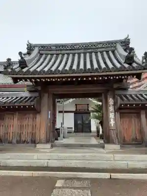 常楽寺の山門・神門