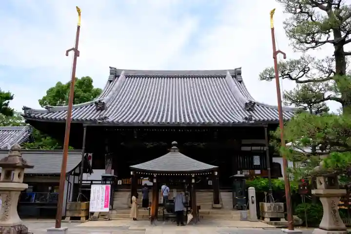 葛井寺の本殿・本堂