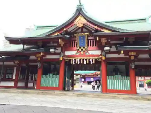 日枝神社の山門