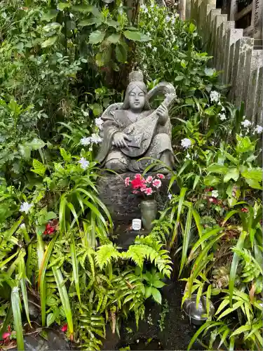 薬王院福徳弁財天洞(東京都)