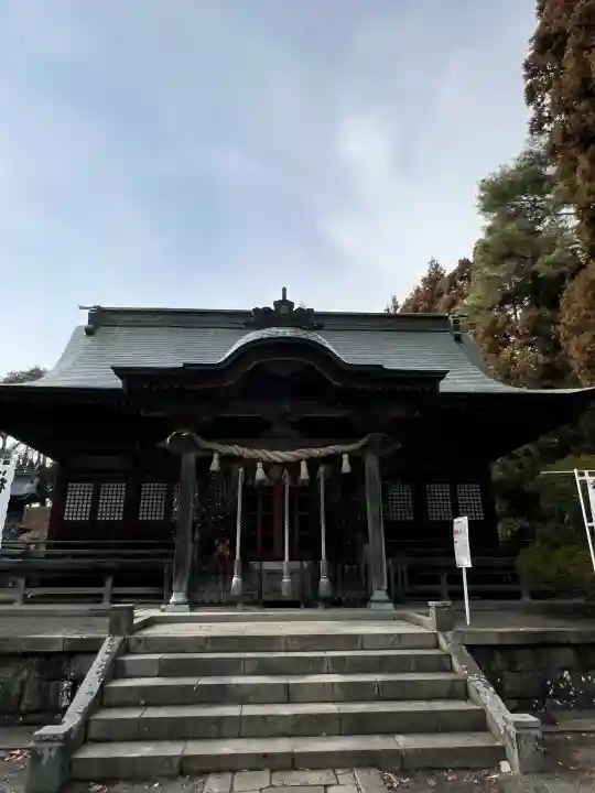 豊景神社の{uncategorized: "未分類", other: "その他", undefined: "問題あり", building: "その他建物", grave: "お墓", sacred_gate: "鳥居", guardian: "狛犬", statue: "像", buddha: "仏像", history: "歴史", nature: "自然", garden: "庭園", animal: "動物", pagoda: "塔", temizu: "手水舎", mountain_gate: "山門・神門", sanctuary: "本殿・本堂", subordinate: "末社・摂社", art: "芸術", scenery: "景色", jizo: "地蔵", ema: "絵馬", goshuin: "御朱印", omikuji: "おみくじ", items: "授与品その他", amulet: "お守り", goshuincho: "御朱印帳", eats: "食事", festival: "お祭り", votive_dance: "神楽", shichigosan: "七五三参", wedding: "結婚式", experience: "体験その他", initially: "初詣", around: "周辺", anti_infection: "感染症対策"}