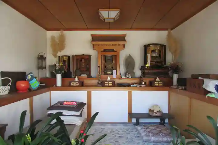 薬師堂の本殿・本堂