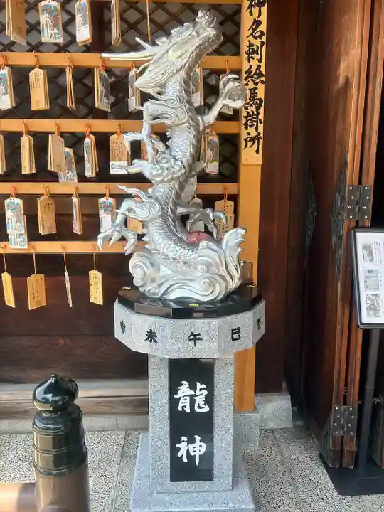 奥田神社の狛犬