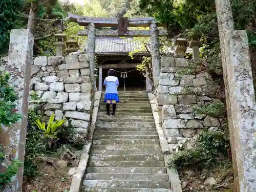 白鳥神社の鳥居