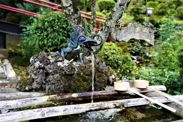 曹洞宗 永松山 龍泉寺の手水舎