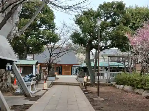 新井天神北野神社の{uncategorized: "未分類", other: "その他", undefined: "問題あり", building: "その他建物", grave: "お墓", sacred_gate: "鳥居", guardian: "狛犬", statue: "像", buddha: "仏像", history: "歴史", nature: "自然", garden: "庭園", animal: "動物", pagoda: "塔", temizu: "手水舎", mountain_gate: "山門・神門", sanctuary: "本殿・本堂", subordinate: "末社・摂社", art: "芸術", scenery: "景色", jizo: "地蔵", ema: "絵馬", goshuin: "御朱印", omikuji: "おみくじ", items: "授与品その他", amulet: "お守り", goshuincho: "御朱印帳", eats: "食事", festival: "お祭り", votive_dance: "神楽", shichigosan: "七五三参", wedding: "結婚式", experience: "体験その他", initially: "初詣", around: "周辺", anti_infection: "感染症対策"}