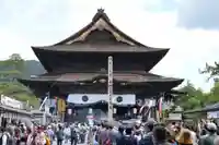 善光寺の本殿・本堂