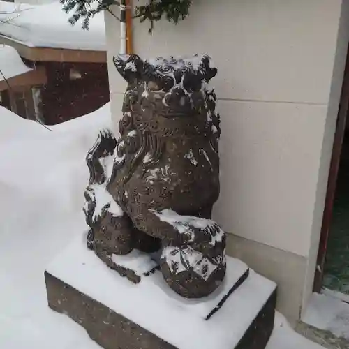 上手稲神社の狛犬