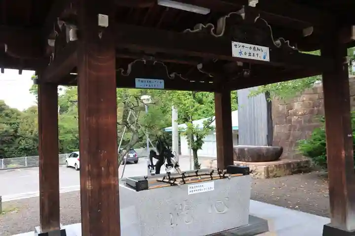 福島縣護國神社の手水舎