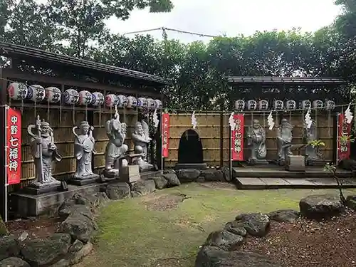 中野沼袋氷川神社の像