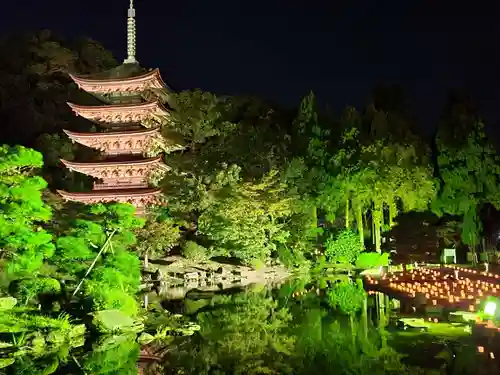 瑠璃光寺の建物その他