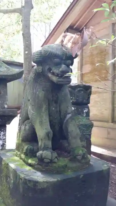 二上神社の狛犬