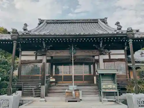 長楽寺の{uncategorized: "未分類", other: "その他", undefined: "問題あり", building: "その他建物", grave: "お墓", sacred_gate: "鳥居", guardian: "狛犬", statue: "像", buddha: "仏像", history: "歴史", nature: "自然", garden: "庭園", animal: "動物", pagoda: "塔", temizu: "手水舎", mountain_gate: "山門・神門", sanctuary: "本殿・本堂", subordinate: "末社・摂社", art: "芸術", scenery: "景色", jizo: "地蔵", ema: "絵馬", goshuin: "御朱印", omikuji: "おみくじ", items: "授与品その他", amulet: "お守り", goshuincho: "御朱印帳", eats: "食事", festival: "お祭り", votive_dance: "神楽", shichigosan: "七五三参", wedding: "結婚式", experience: "体験その他", initially: "初詣", around: "周辺", anti_infection: "感染症対策"}