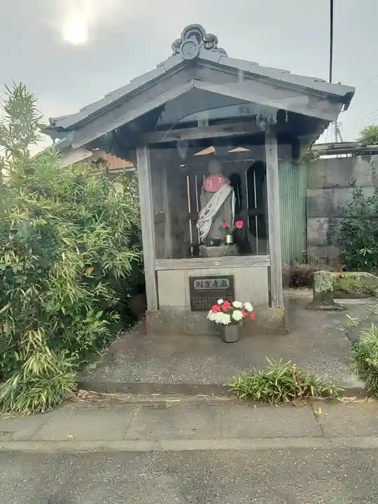 子育地蔵尊の地蔵