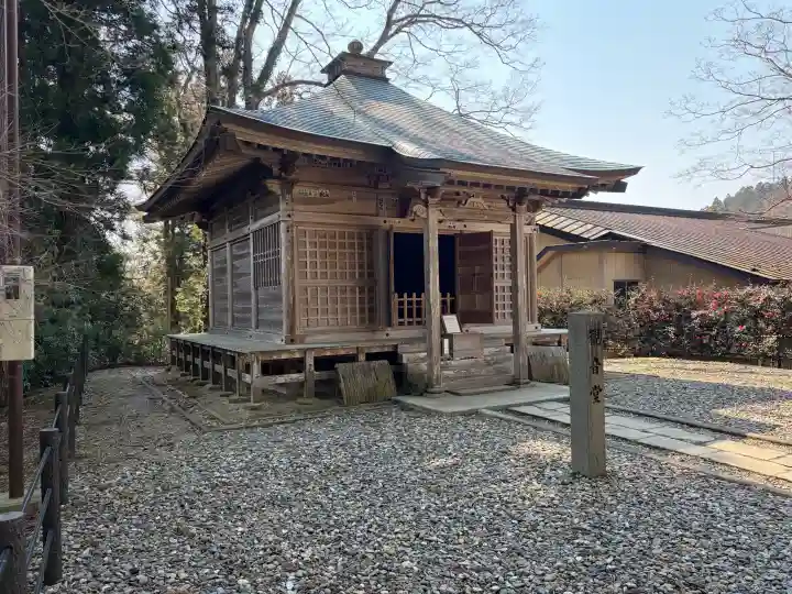 中尊寺 願成就院の{uncategorized: "未分類", other: "その他", undefined: "問題あり", building: "その他建物", grave: "お墓", sacred_gate: "鳥居", guardian: "狛犬", statue: "像", buddha: "仏像", history: "歴史", nature: "自然", garden: "庭園", animal: "動物", pagoda: "塔", temizu: "手水舎", mountain_gate: "山門・神門", sanctuary: "本殿・本堂", subordinate: "末社・摂社", art: "芸術", scenery: "景色", jizo: "地蔵", ema: "絵馬", goshuin: "御朱印", omikuji: "おみくじ", items: "授与品その他", amulet: "お守り", goshuincho: "御朱印帳", eats: "食事", festival: "お祭り", votive_dance: "神楽", shichigosan: "七五三参", wedding: "結婚式", experience: "体験その他", initially: "初詣", around: "周辺", anti_infection: "感染症対策"}