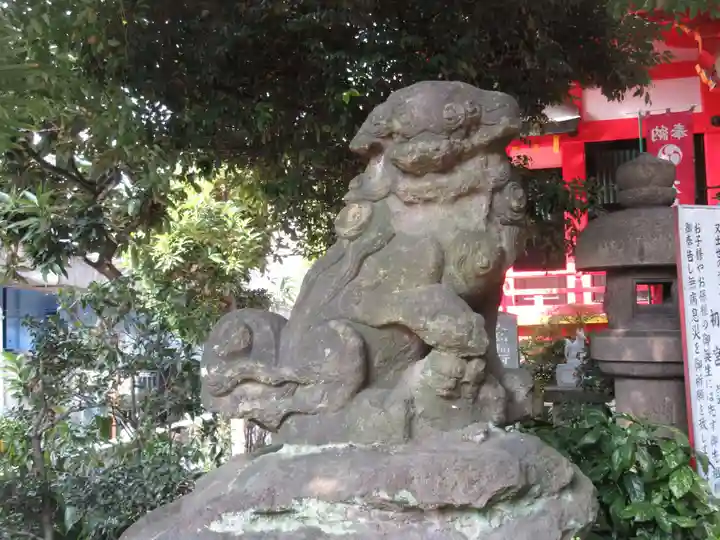 大島稲荷神社の狛犬